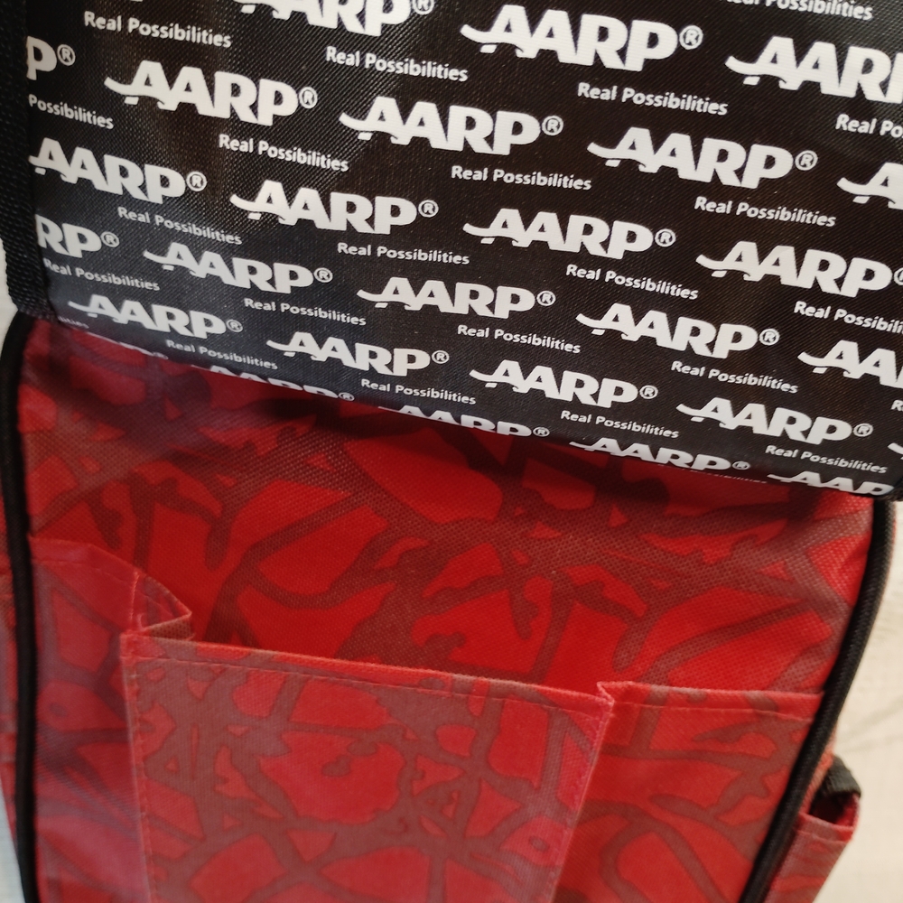 Chic Red Patterned Crossbody Bag - image 4
